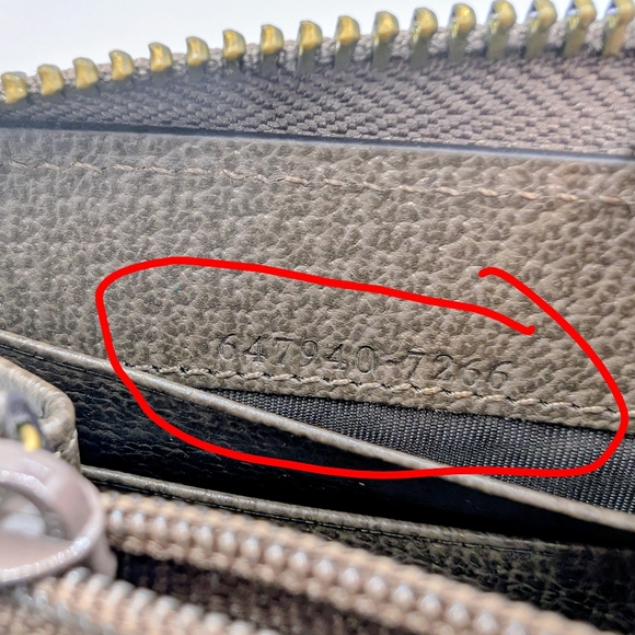 GG Supremw Gucci x Disney Donald Duck Continental Wallet W Certificate Of Auth. - Picture 13 of 16